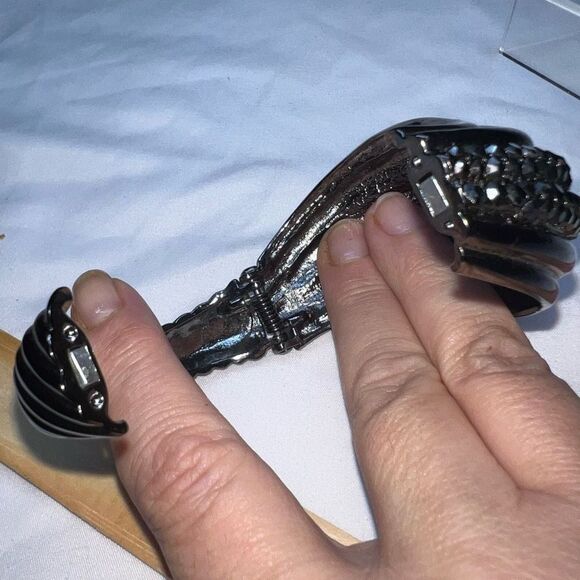 Vintage Gunmetal And Hematite Crystal MCM Hinged Cuff Bracelet - Picture 14 of 15